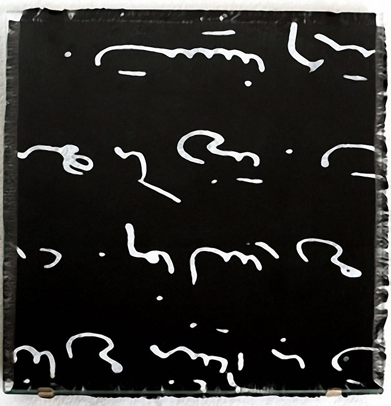 31,25 x 30,75 cm