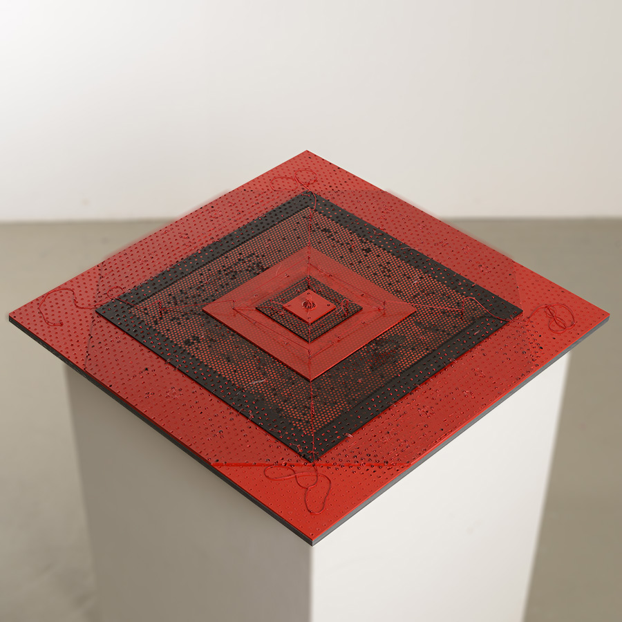 70,7 x 70,7 cm